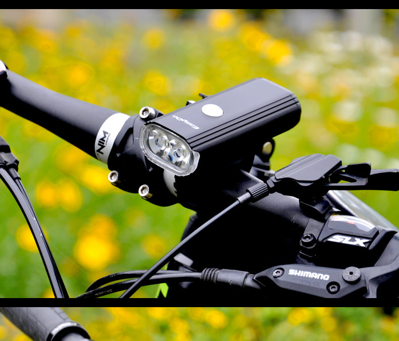 The Dark Knight II - 1000 Lumen LED Rechargeable Escooter Light