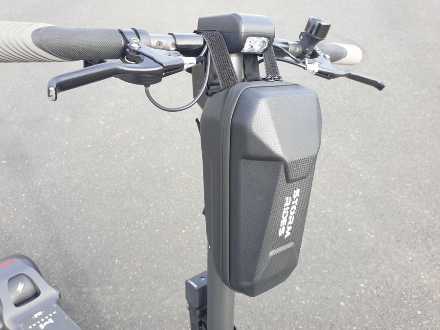 7 Must Have Electric Scooter Accessories